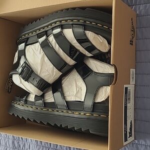 NWT Dr. Martens Blaire Sandals